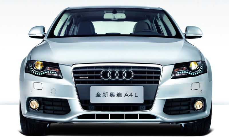 Illustration for article titled Extra-Long Wheelbase Audi A4L Revealed In China